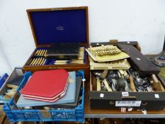 AN OAK CANTEEN, CASED AND LOOSE ELECTROPLATE AND OTHER CUTLERY