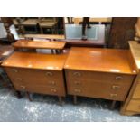 A LATE 20th C. THREE DRAWER DRESSING CHEST WITH ADJUSTABLE MIRROR EN SUITE WITH A CHEST OF DRAWERS