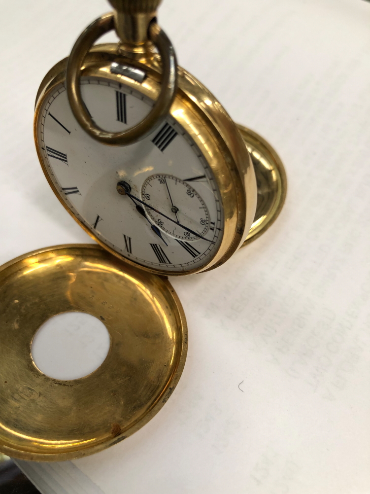 A CONTINENTAL 18ct STAMPED HALF HUNTER POCKET WATCH, ASSESSED AS 18ct GOLD, MONOGRAM ENGRAVED TO THE - Image 10 of 10