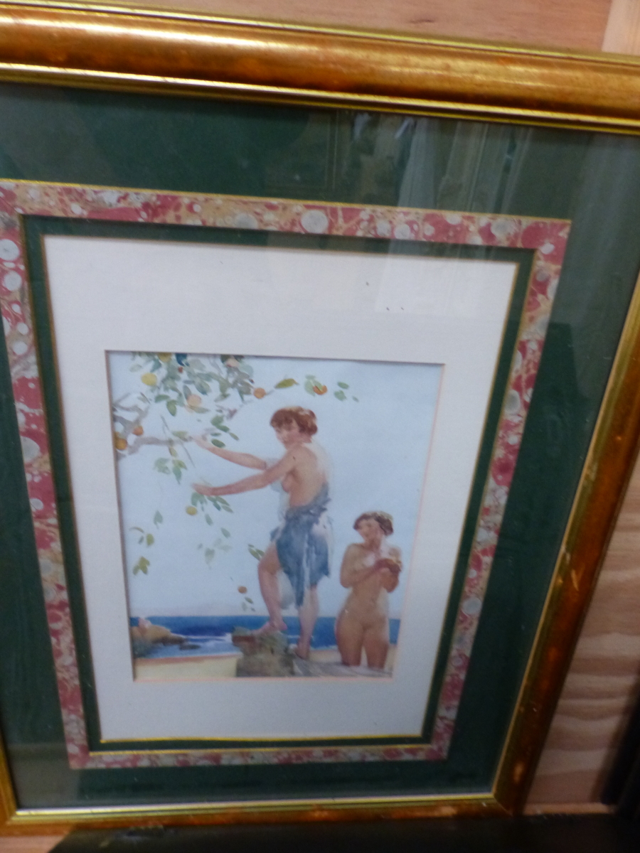 A LARGE COLLECTION OF GILT FRAMED AND OTHER FURNISHING PRINTS ETC. - Bild 12 aus 15