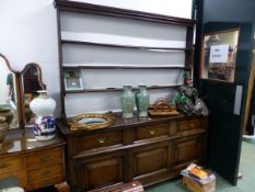 A LATE 18th/EARLY 19th C. OAK DRESSER WITH A THREE SHELF OPEN BACK, THE BASE WITH THREE DRAWERS OVER