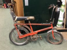 A VINTAGE RALEIGH CHOPPER BICYCLE