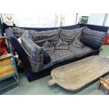 A MODERN KNOLE SETTEE UPHOLSTERED IN BLUE AND WITH CHEVRON PATTERNED COLOURED CUSHIONS. W 252 x D