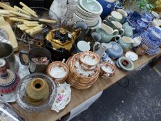 SPODE ITALIAN PATTERN, WEDGWOOD OVEN TO TABLE AND CELADON WARES, DECORATIVE CERAMICS, A WHITE