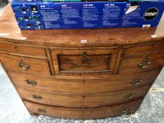 A MID 19th C. MAHOGANY BOW FRONT CHEST OF FIVE SHORT DRAWERS ABOVE THREE GRADED LONG DRAWERS AND