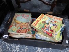 A QUANTITY OF VINTAGE CHILDRENS BOOKS.