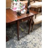 A 19th C. MAHOGANY PEMBROKE TABLE WITH A SINGLE DRAWER AND SQUARE SECTIONED LEGS TAPERING TO BRASS