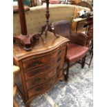 A MODERN CROSS BANDED MAHOGANY CHEST OF A BRUSHING SLIDE OVER FOUR GRADED DRAWERS, TWO MAHOGANY WINE