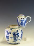 AN 18th C. CHINESE BLUE AND WHITE MUSTARD POT PAINTED LANCEOLATE PANELS OF LADIES AND FLOWERS. H