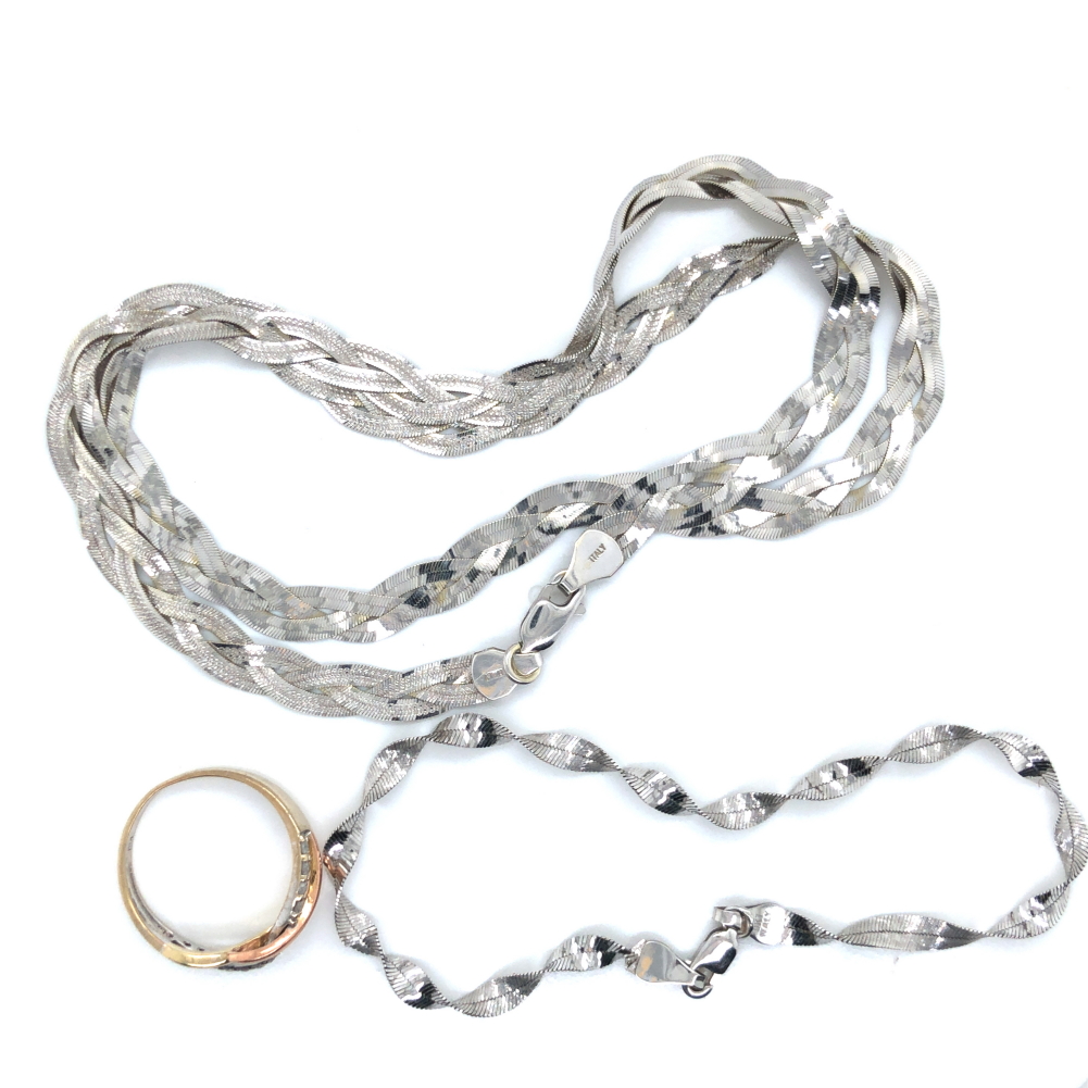 A 9ct WHITE GOLD HALLMARKED WOVEN FLAT LINK NECKLACE, LENGTH 42cms, TOGETHER WITH AN ITALIAN 9ct - Image 2 of 2