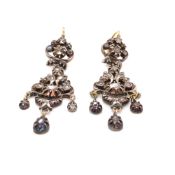 A PAIR OF GEORGIAN AND ROSE CUT DIAMOND CHANDELIER DROP EARRINGS. UNHALLMARKED, ASSESSED AS GOLD