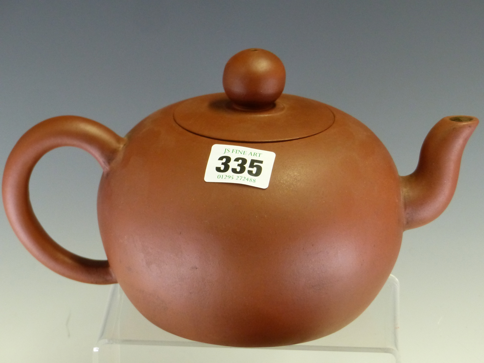 A CHINESE YIXING RED WARE TEA POT BEARING SEAL MARKS INSIDE THE COVER AND ON THE FOOT. Dia 15cms. - Image 2 of 15