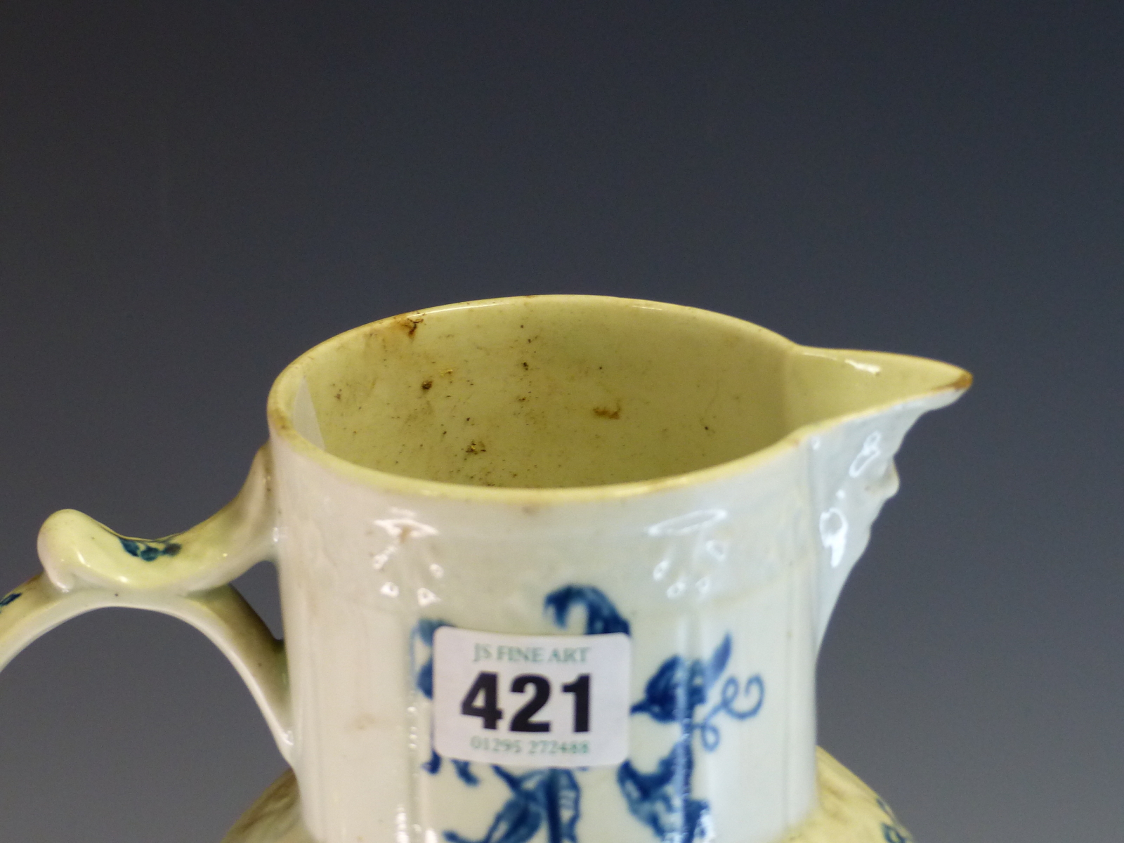 AN 18th C. WORCESTER BLUE AND WHITE MASK JUG PRINTED WITH ROSES AND OTHER FLOWER IN SPRAYS, CRESCENT - Image 2 of 14