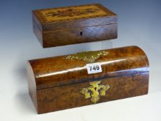 A TONBRIDGE WARE ROSEWOOD BOX BY EDMUND NYE, THE RECTANGULAR LID WORKED WITH THREE ROSES. W 18cms.