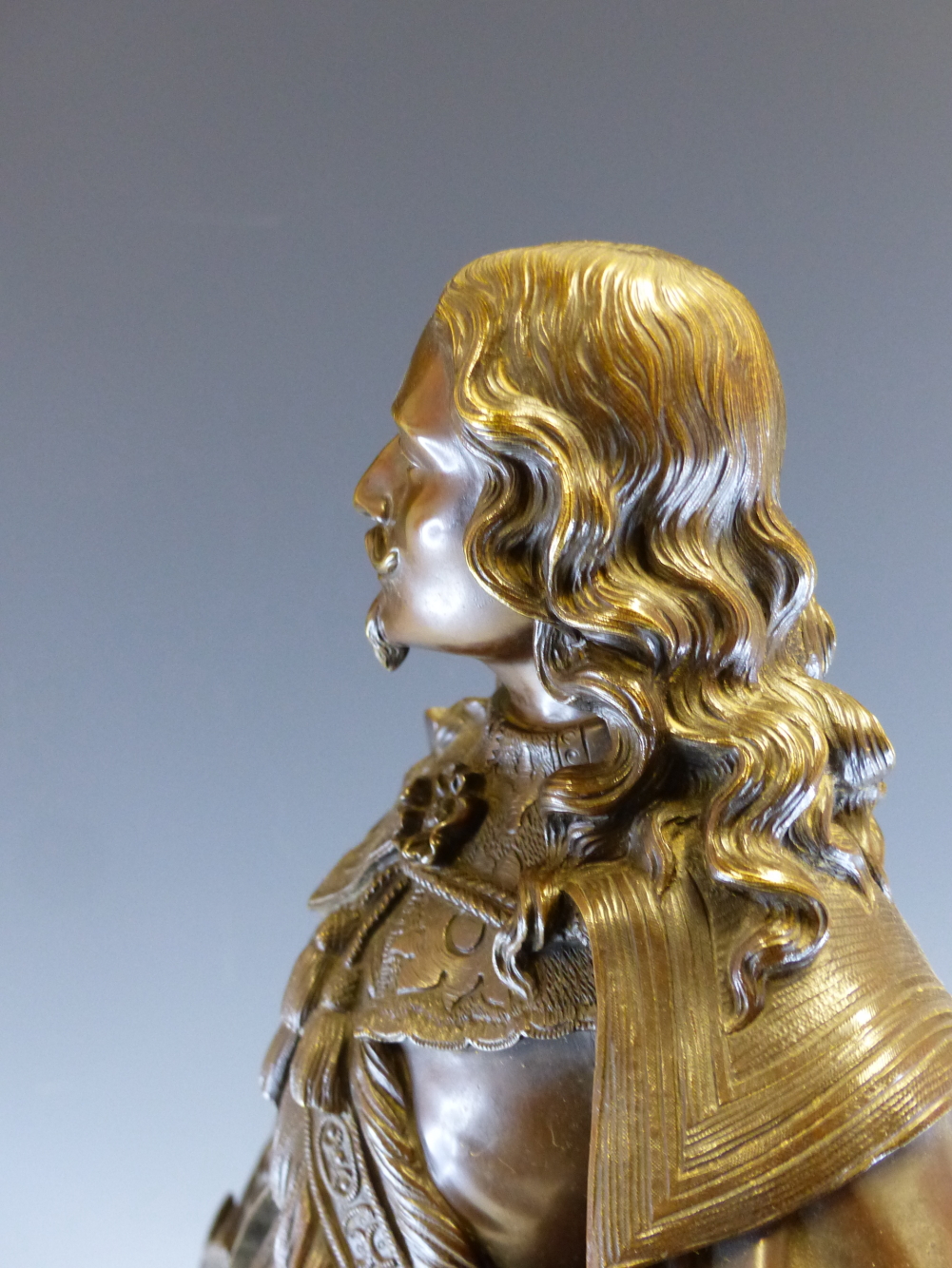A MID VICTORIAN PARIAN BUST OF THE CLYTIE ON A SOCLE FOOT. H 29cms. - Image 17 of 24