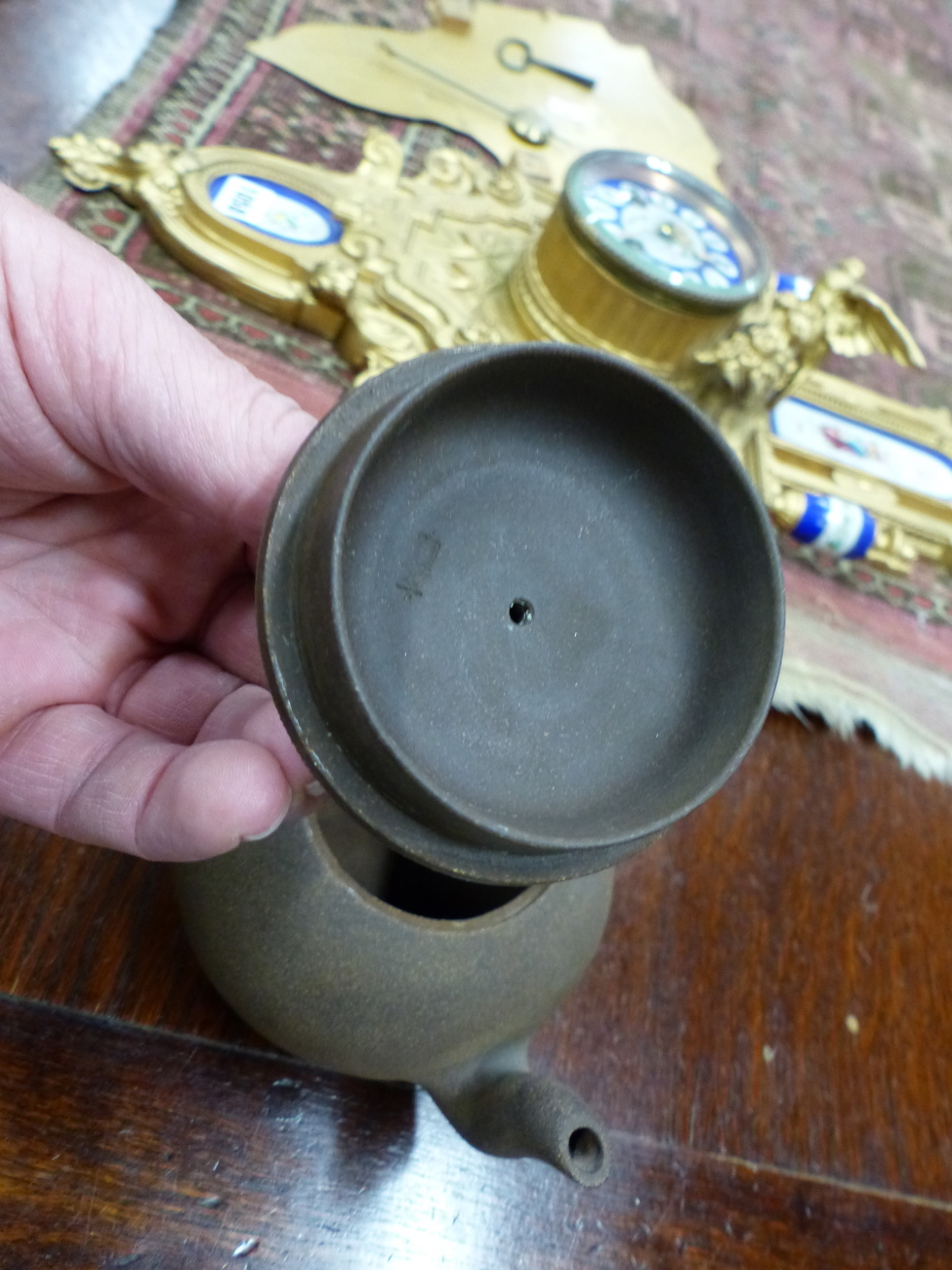 A CHINESE YIXING RED WARE TEA POT BEARING SEAL MARKS INSIDE THE COVER AND ON THE FOOT. Dia 15cms. - Image 12 of 15