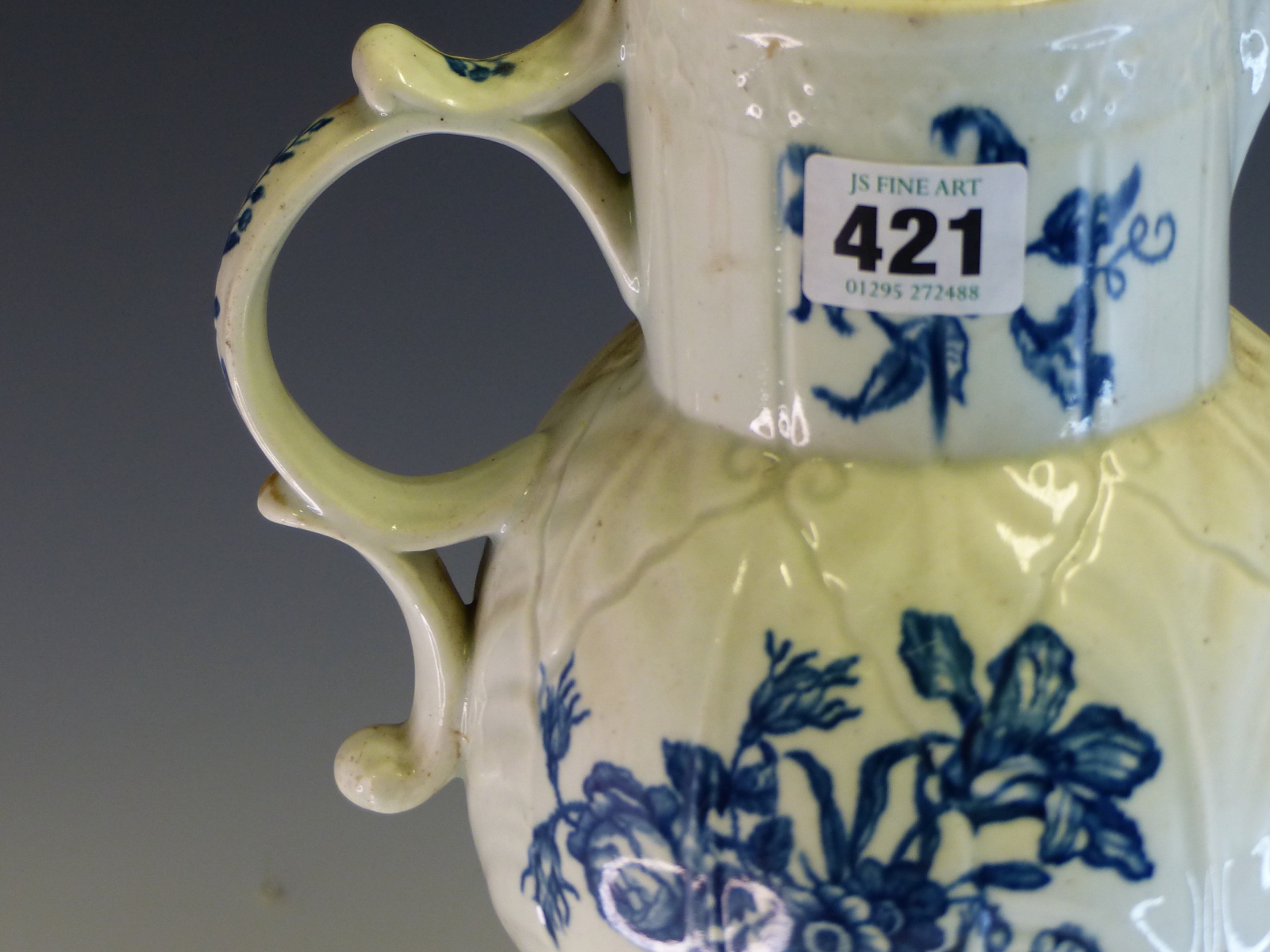 AN 18th C. WORCESTER BLUE AND WHITE MASK JUG PRINTED WITH ROSES AND OTHER FLOWER IN SPRAYS, CRESCENT - Image 3 of 14