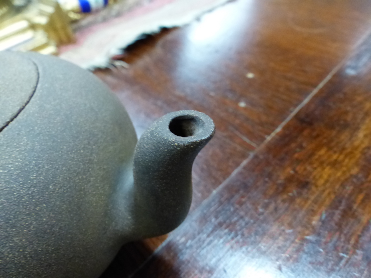 A CHINESE YIXING RED WARE TEA POT BEARING SEAL MARKS INSIDE THE COVER AND ON THE FOOT. Dia 15cms. - Image 10 of 15