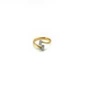 AN 18ct GOLD HALLMARKED TWO STONE DIAMOND MARQUISE CUT RING. FINGER SIZE O. WEIGHT 3.08grms.