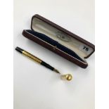 A VINTAGE WATERMAN'S IDEAL FOUNTAIN PEN IN ORIGINAL FITTED BOX, NUMBER 0574. UNHALLMARKED, THE