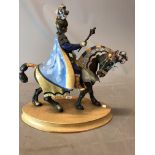 A ROYAL DOULTON PALIO KNIGHT, HN 2428, LIMITED EDITION NO. 6/500, THE EQUESTRIAN FIGURE ON AN OVAL