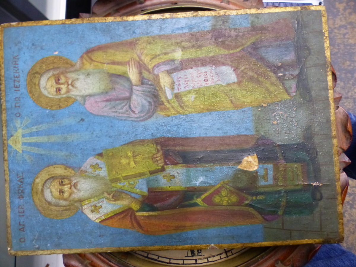 A VINTAGE RUSSIAN ICON DEPICTING TWO SAINTS - Image 2 of 11