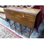 A GEORGIAN MAHOGANY SPIDER LEG TABLE WITH A RECTANGULAR FLAP TOP. W 88 x D 82 x H 70.5cms.