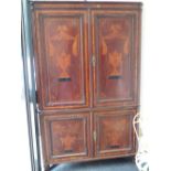 A 19th C. MAHOGANY AND MARQUETRY INLAID 4 DOOR 2 SECTION CORNER CABINET.