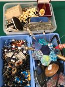 THREE BOXES OF VINTAGE AND MODERN COSTUME JEWELLERY AND COLLECTABLES.