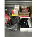 MINISTRY OF SOUND TURNTABLE, OTHER SOUND EQUIPMENT, BOOKS, ETC.