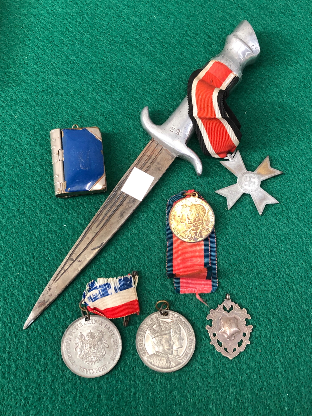 A GERMAN NAZI 1939 MEDAL, A KNIFE, COMMEMORATIVE MEDALS, A STAMP BOX AND A SILVER FOB.