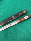 AN ANTIQUE NORDIC HUNTING KNIFE.