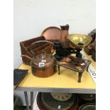 A SET OF KITCHEN SCALES WITH WEIGHTS, A COPPER KETTLE, JUG, TRIVET, OTHER COPPER AND A CARVED WOOD