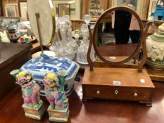 A MAHOGANY DRESSING TABLE MIRROR, A PAIR OF CHINESE PORCELAIN DOGS OF FO AND A BLUE AND WHITE SOUP