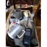 A COLLECTION OF PEWTER TANKARDS, A DECORATIVE BEAD PURSE, WORCESTER LESTER PIGGOTT PLATE AND OTHER