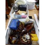A QUANTITY OF COLLECTABLE'S INCLUDING WATCHES, A PEWTER TANKARD, COSTUME JEWELLERY ETC