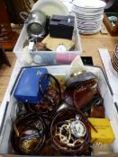 A QUANTITY OF COLLECTABLE'S INCLUDING WATCHES, A PEWTER TANKARD, COSTUME JEWELLERY ETC