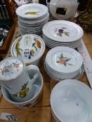 A COLLECTION OF WORCESTER EVESHAM PATTERN WARES AND AN ELECTRIC FOOD WARMER.