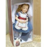 A BOXED R JOHN WRIGHT ALICE IN WONDERLAND FELT DOLL MODELLED ON THE SIR JOHN TENNIEL