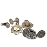 TWO PAIRS OF VINTAGE SILVER CUFFLINKS AND TWO HALLMARKED SILVER VINTAGE FOBS. GROSS WEIGHT 21.