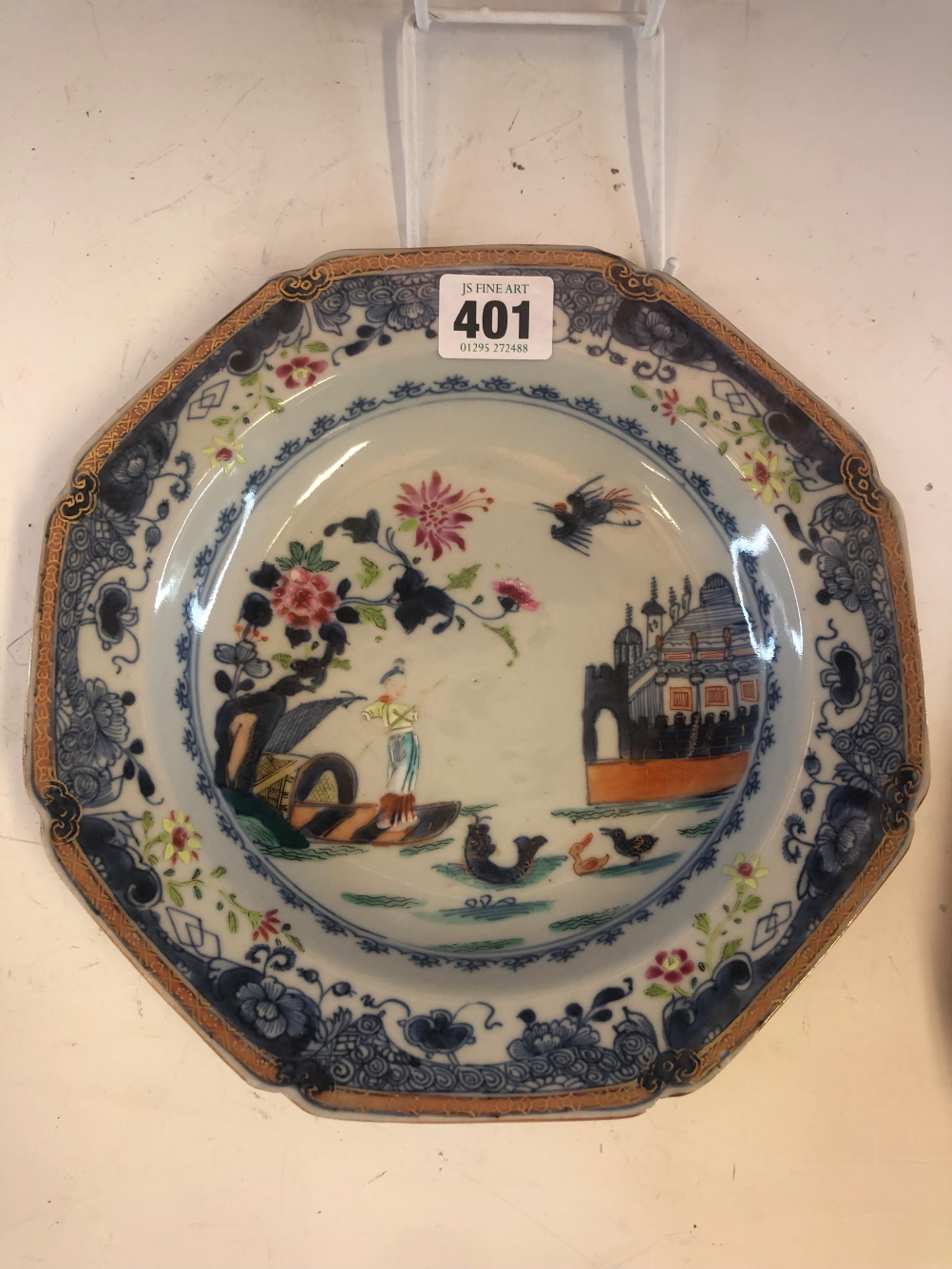 SIX LATE 18th C CHINESE SOUP PLATES PAINTED IN UNDERGLAZE BLUE AND FAMILLE ROSE WITH A LADY - Image 11 of 29