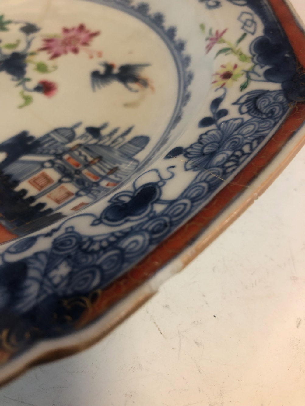 SIX LATE 18th C CHINESE SOUP PLATES PAINTED IN UNDERGLAZE BLUE AND FAMILLE ROSE WITH A LADY - Image 9 of 29