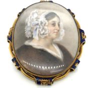 A LATE VICTORIAN LARGE PORTRAIT MINIATURE WITHIN A FINE GOLD AND ENAMEL BROOCH FRAME, WITH A