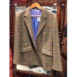 A ALAN PAINE LADIES TWEED JACKET SIZE 14.