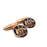 A PAIR OF VINTAGE ENAMEL CUFFLINKS, STAMPED 9ct, ASSESSED AS 9ct GOLD. WEIGHT 5.33grms.