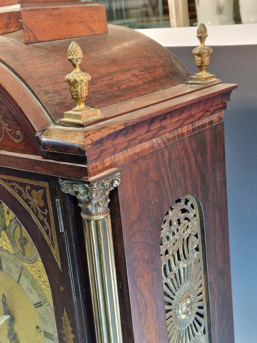 A 19th C. BRASS INLAID ROSEWOOD BRACKET CLOCK, THE MOVEMENT STRIKING ON A COILED ROD AND CHIMING - Image 9 of 17
