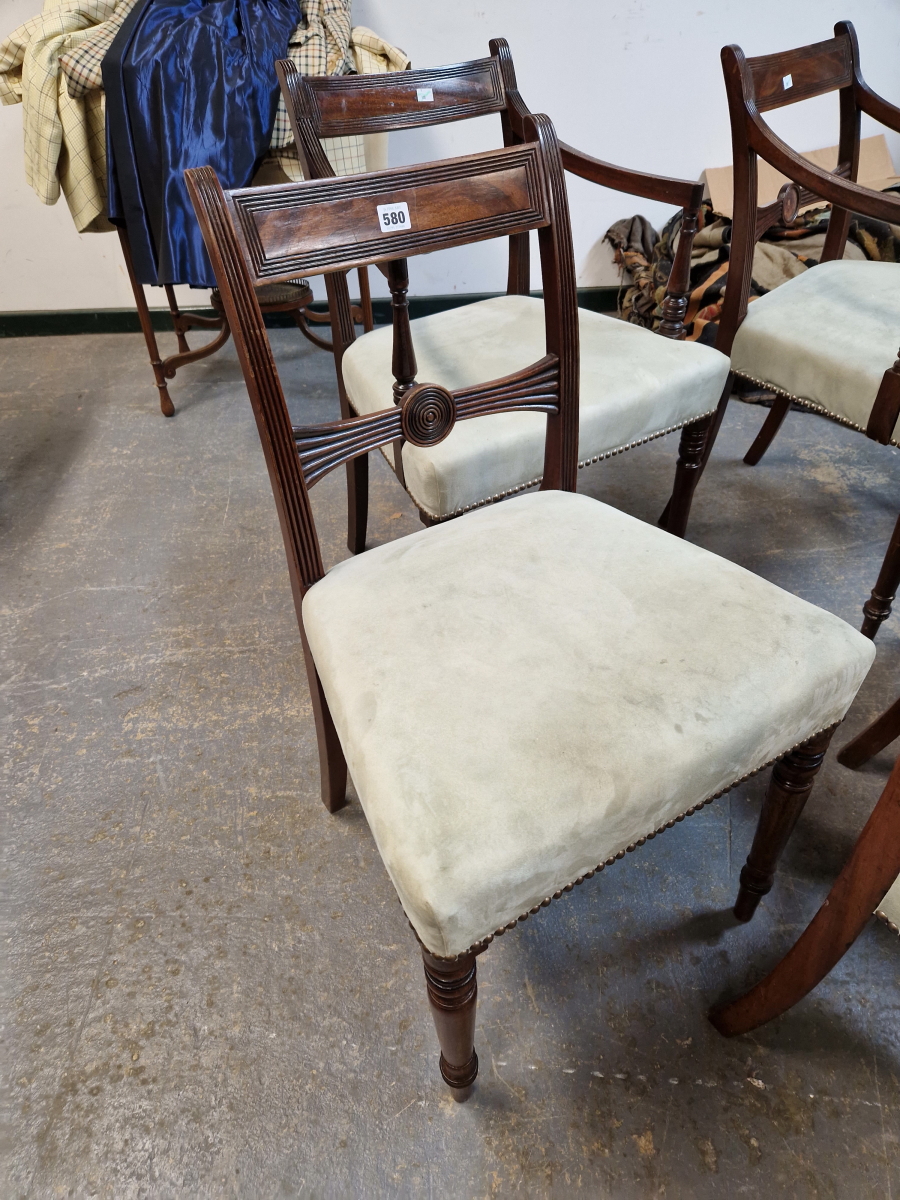 A SET OF EIGHT EARLY 19th C. MAHOGANY CHAIRS INCLUDING TWO WITH ARMS, EACH WITH A REEDED - Image 2 of 6