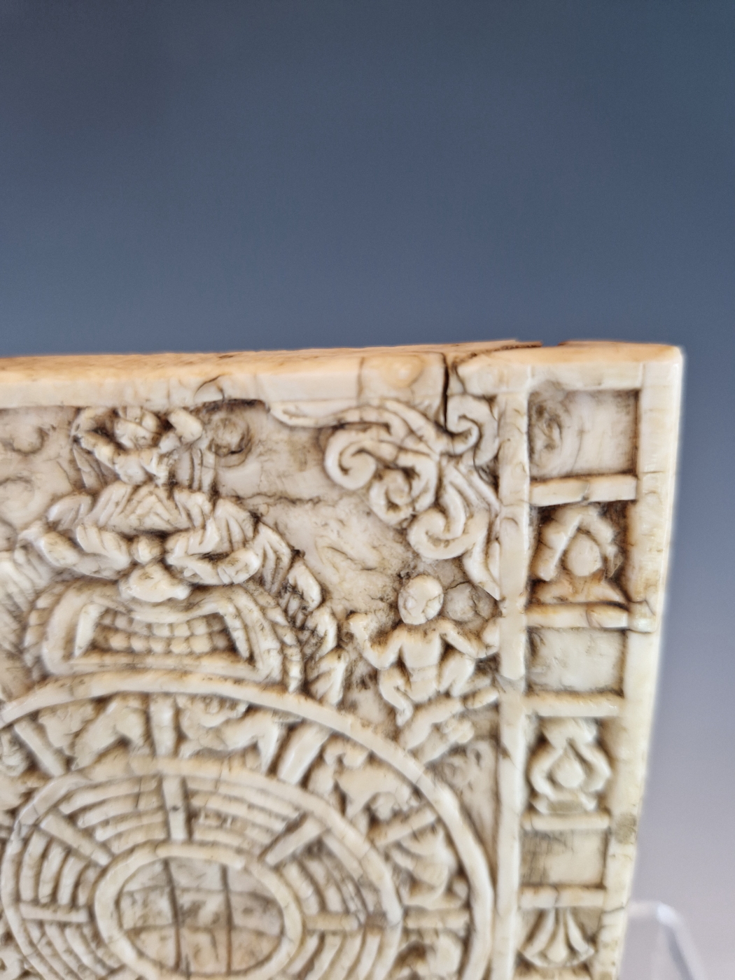 A TIBETAN ELEPHANT TOOTH PANEL CARVED WITH AN ASTROLOGICAL CALENDAR OR KALACHAKRA, THE WHEEL - Image 2 of 6