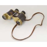 Pair of early 20th century British military No 3 MkI binoculars, brass fittings and brown leather