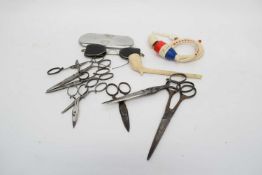 Bag containing vintage spectacles and case, clay pipes, and quantity of vintage scissors (qty)